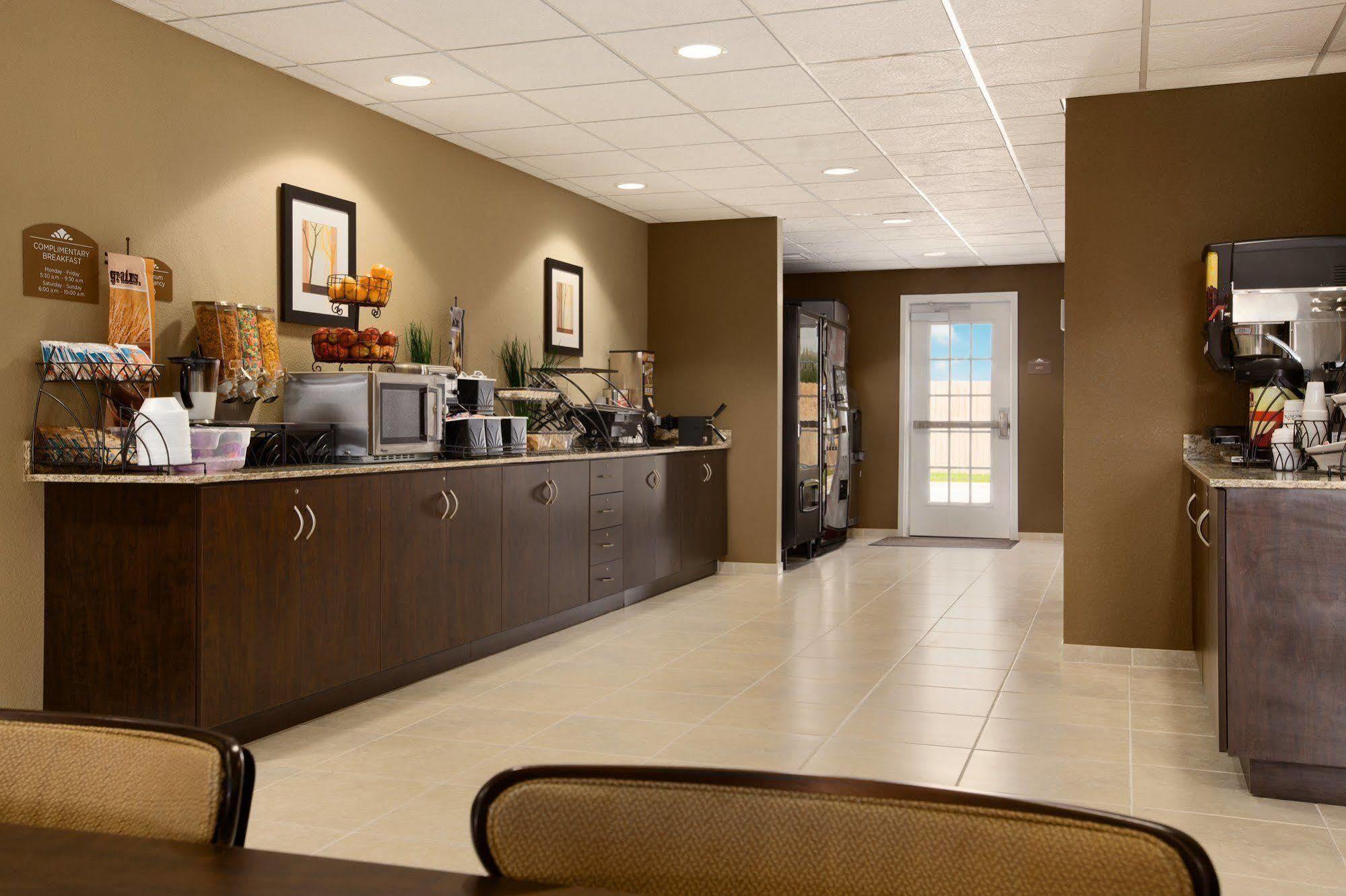 Microtel Inn & Suites Cotulla Exterior photo