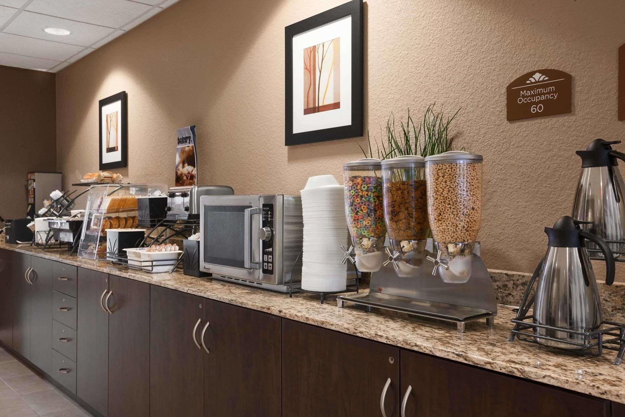 Microtel Inn & Suites Cotulla Exterior photo